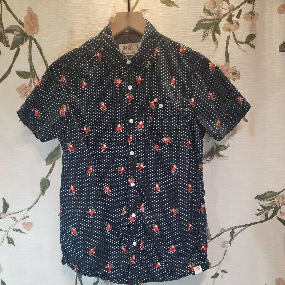 Free Planet Men Button Down Shirt Skiing Santa Size Small